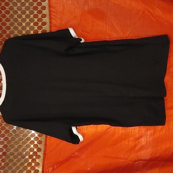 3/$20 Average Joes Tshirt - Picture 3 of 3